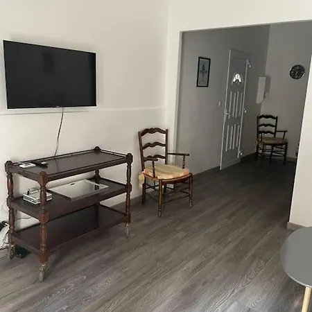 Apartment Pour 2 A 4 Personnes A 5 Min A Pied Des Plages De